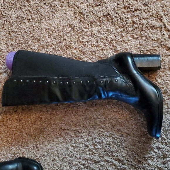 Black Boots - Picture 2 of 4